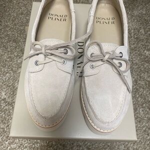 Donald J. Pliner Cream Women's Shoes